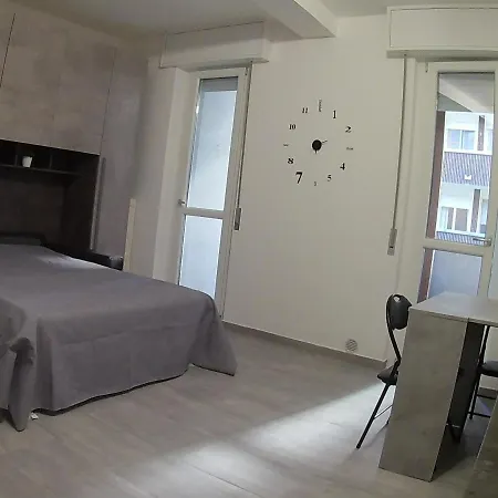 Monolocale Giulio Cesare *