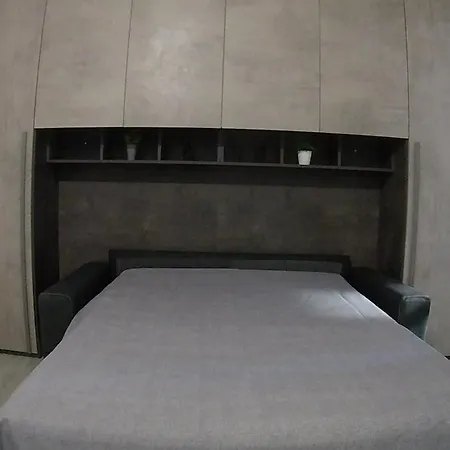 公寓 Monolocale Giulio Cesare 诺瓦拉