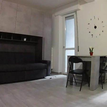 Monolocale Giulio Cesare * 诺瓦拉