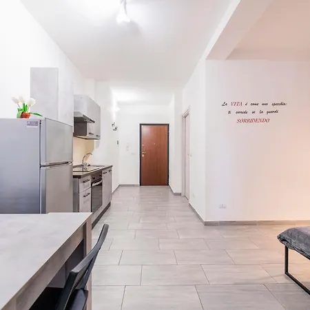Monolocale Giulio Cesare Apartment Novara